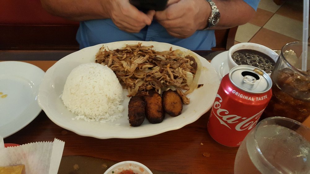 Vila's Restaurant & Lounge 2027 FL-7, Davie