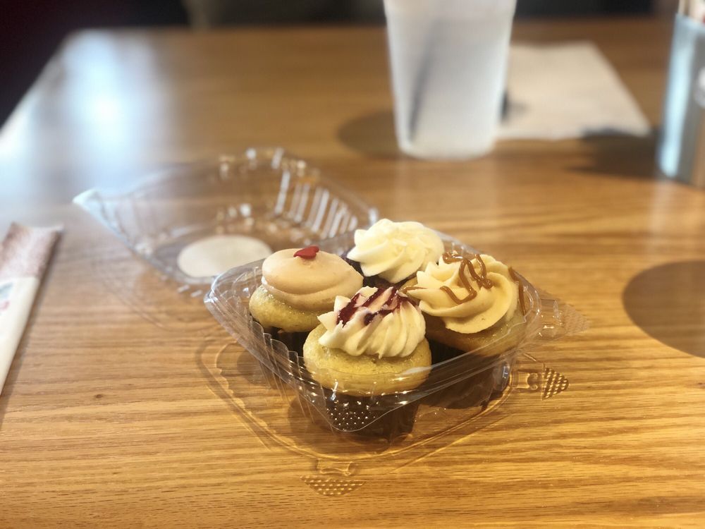 Misha's Cupcakes 2274 S University Dr, Davie