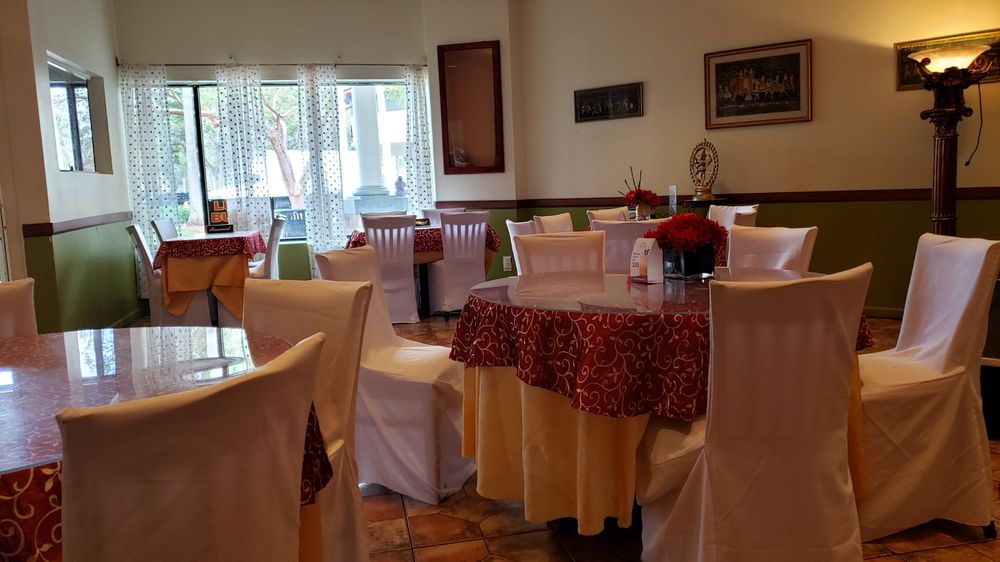 Palace Indian Restaurant 11422 W State Rd 84, Davie