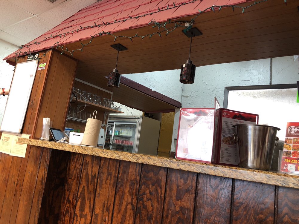Se llama Peru Restaurant 4875 S State Rd 7, Davie
