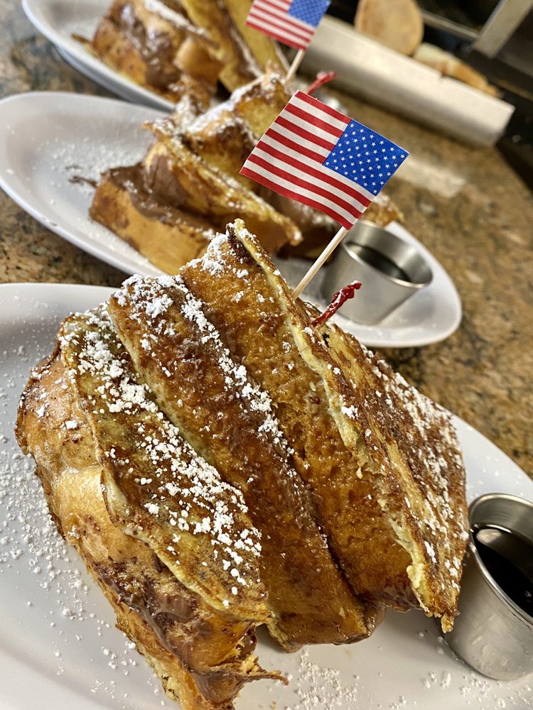 Michael's Cafe Bistro 2304 NE 62nd St, Fort Lauderdale