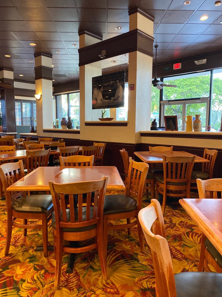 Padrino's Cuban, Fort Lauderdale 1135 N Federal Hwy, Fort Lauderdale