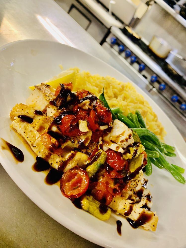 Prawnbroker Restaurant and Fish Market 13451-16 McGregor Blvd, Fort Myers