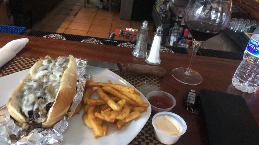 Minerva's Bar & Grill 15880 Summerlin Rd #101, Fort Myers