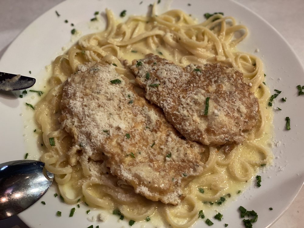 MiNa's Bistro 4391 Colonial Blvd #104, Fort Myers