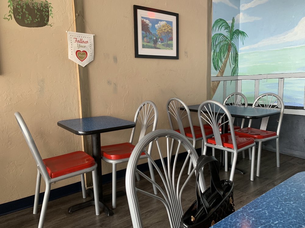 El Pilón Caribbean Cuisine 4650 S Cleveland Ave, Fort Myers