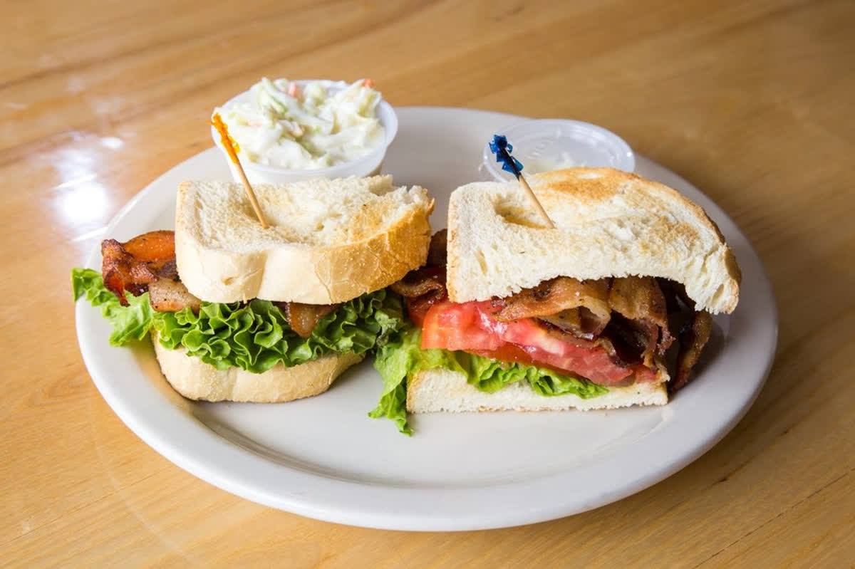Buster's Sports Tavern 16681 McGregor Blvd, Fort Myers