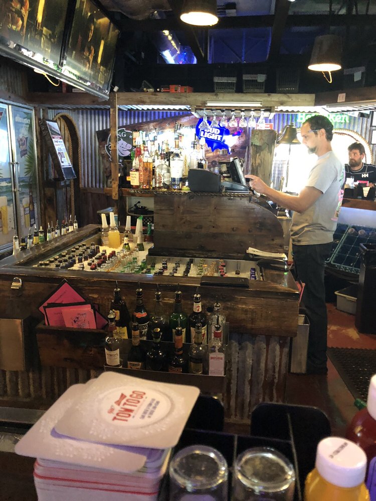 Lazy Flamingo 12951 McGregor Blvd, Fort Myers