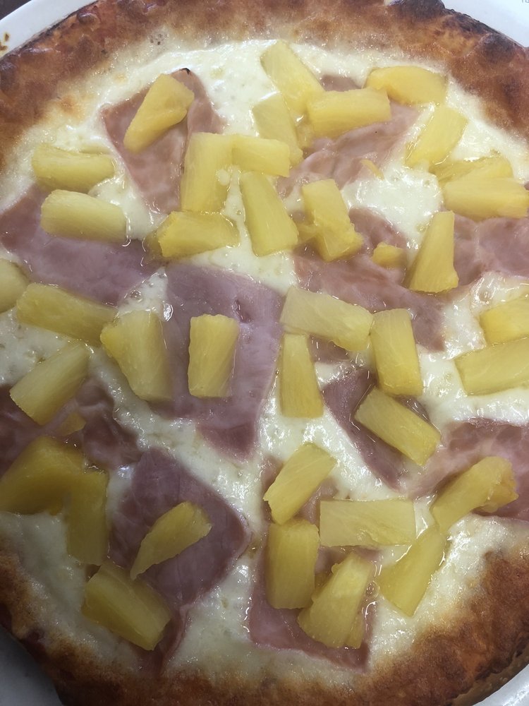 Kongos Pizza 240 E 1st Ave #123, Hialeah