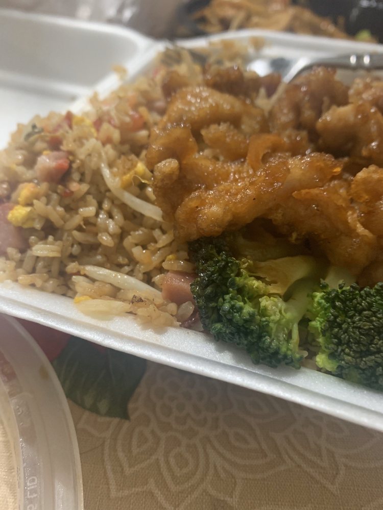 New Dragon Restaurant 5902 W 16th Ave, Hialeah