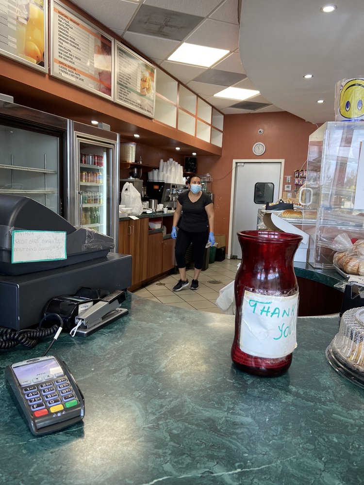 Holiday Bakery 7313 Miami Lakes Dr, Hialeah