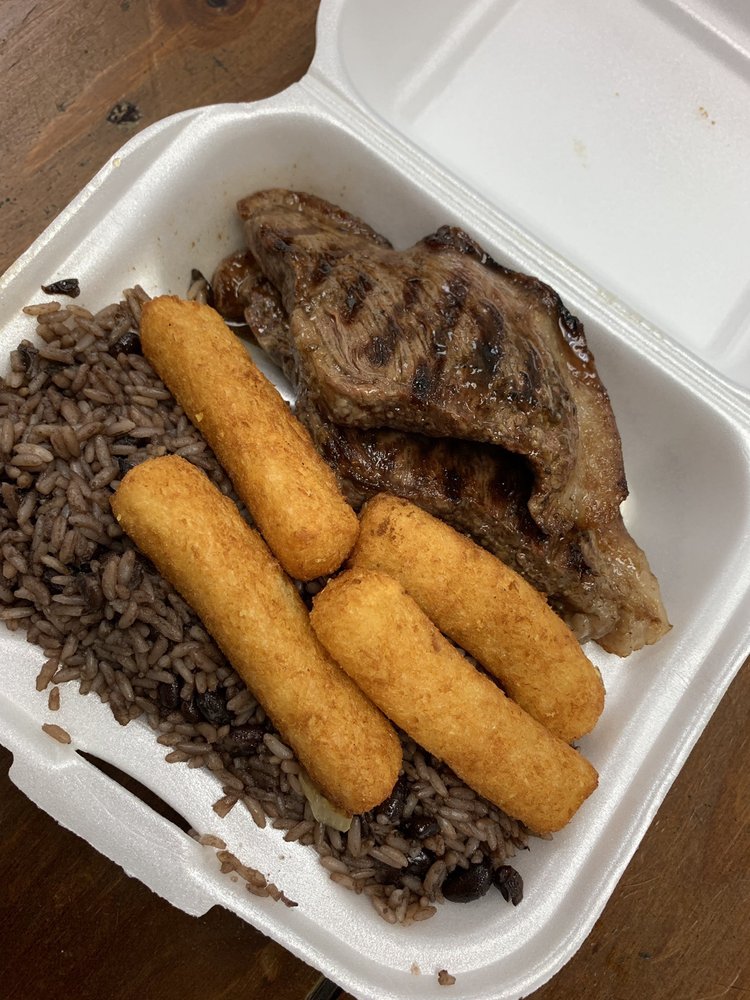 La Casa del Pan con Pan Restaurant 4960 NW 165th St Bay 7, Hialeah