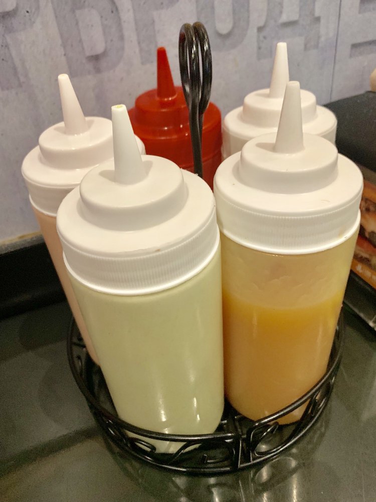 LOS VERDES Miami Lakes 7590 NW 186th St, Hialeah