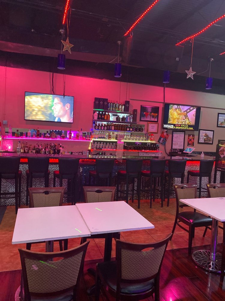 Tardes Caleñas Bar Restaurant 2025 Hollywood Blvd, Hollywood