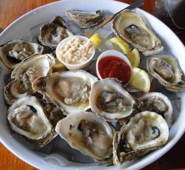 Beach Road Fish House & Chicken Dinners 4132 Atlantic Blvd, Jacksonville
