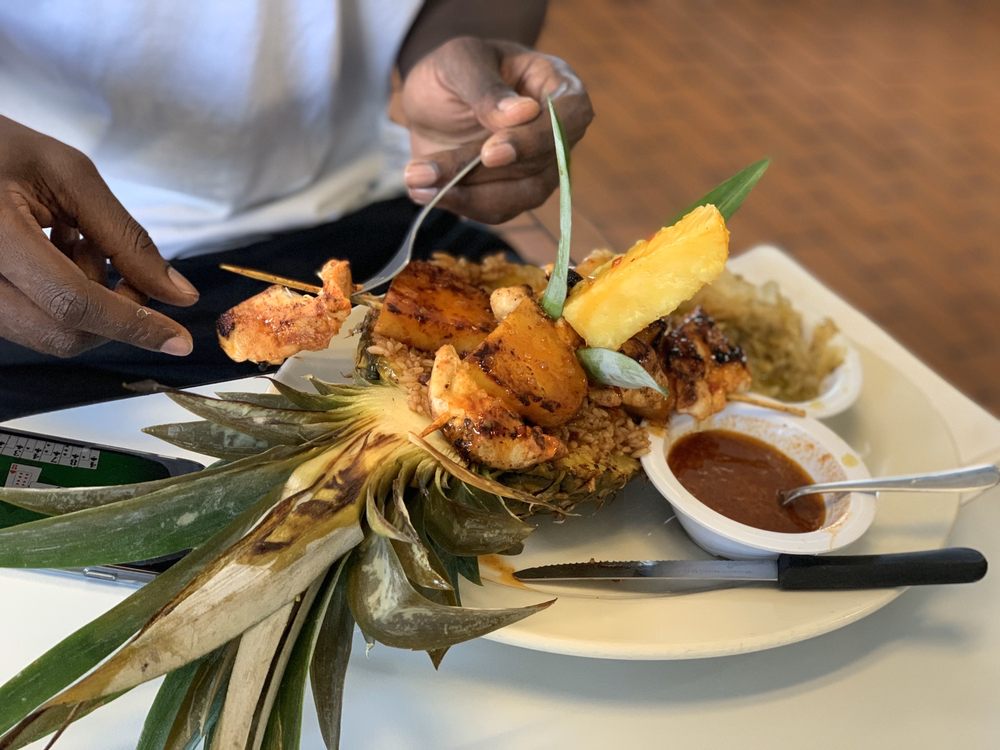 Pineapple's Caribbean American Restaurant 2 5880 Normandy Blvd, Jacksonville