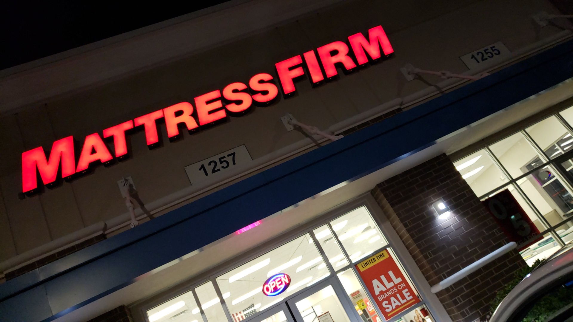 Mattress Firm Clearance Center West Osceola Parkway