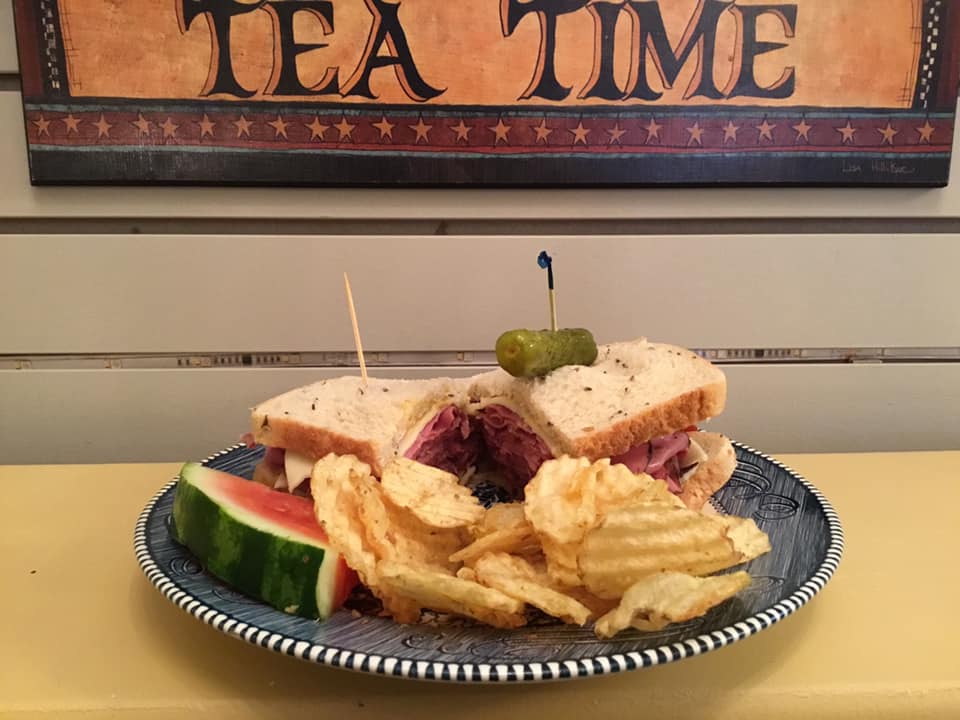 Diane's Creations & Tea Room 114 Broadway, Kissimmee
