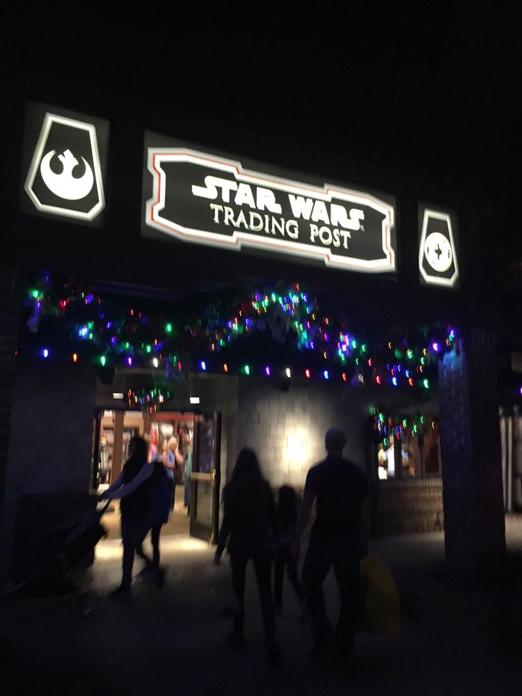 Star Wars™ Trading Post 1770 E Buena Vista Dr, Lake Buena Vista