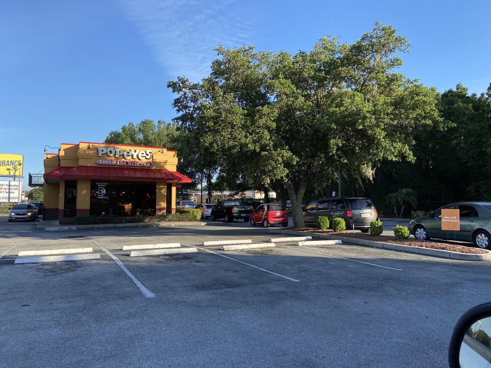 Popeyes Louisiana Kitchen 2550 US Hwy 98 N, Lakeland