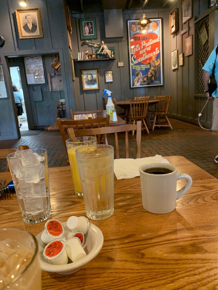 Cracker Barrel Old Country Store 4343 Lakeland Park Dr, Lakeland