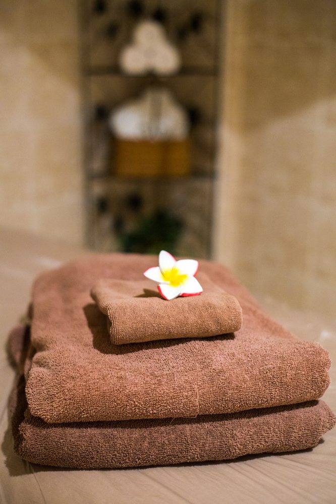 Lemon Blossom Salon & Spa 8318 Market St #5137, Lakewood Ranch