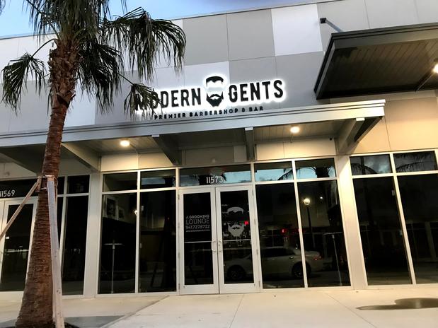 Modern Gents Premier Barbershop & Bar 11573, 107 FL-70 E Suite, Lakewood Ranch