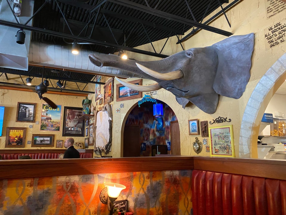Hemingway's Tavern 1800 W Hibiscus Blvd #115, Melbourne