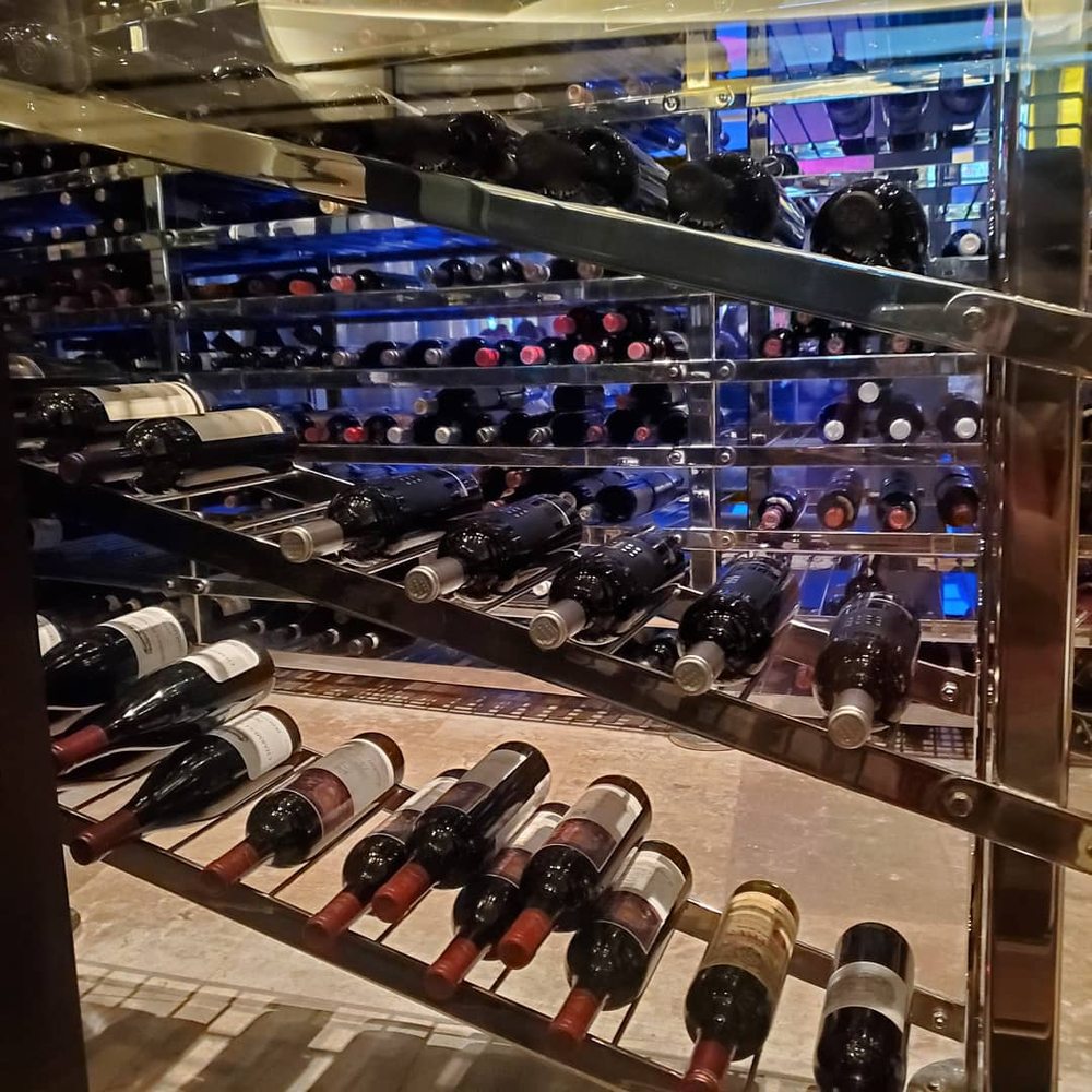 StripSteak by Michael Mina Chateau Lobby 4441 Collins Avenue Fontainebleau, Miami Beach