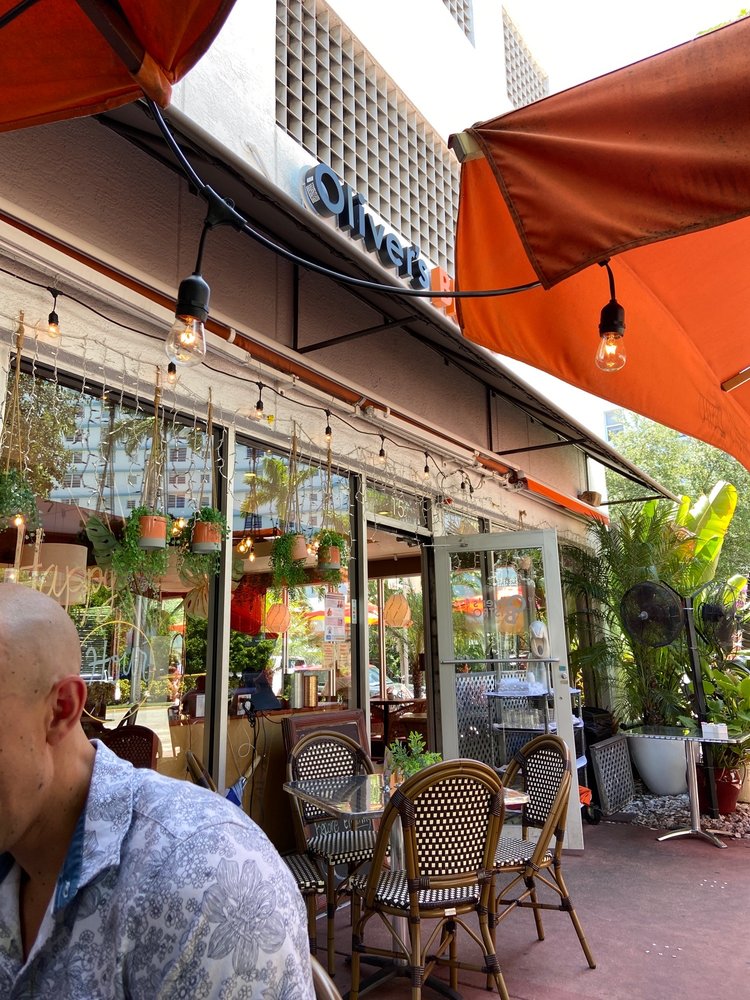 Oliver's Bistro 959 West Ave #15, Miami Beach