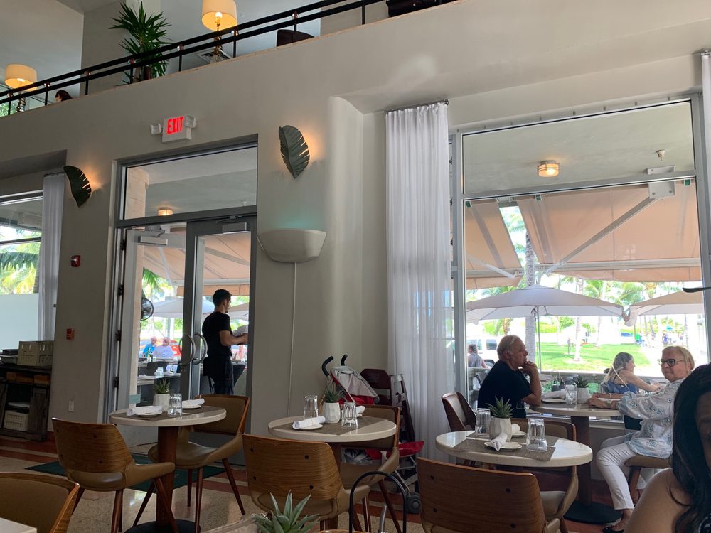 il bolognese 1400 Ocean Dr, Miami Beach