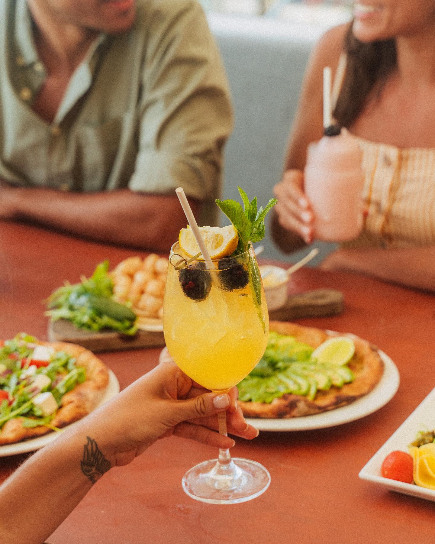 Malibu Farm Miami Beach 4525 Collins Ave, Miami Beach