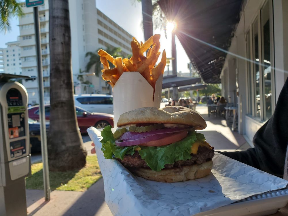 Fat Ronnie's Burger Bar 1233 Lincoln Rd, Miami Beach