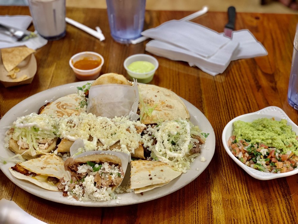 Mi Rinconcito Mexicano 1961 SW 8th St, Miami