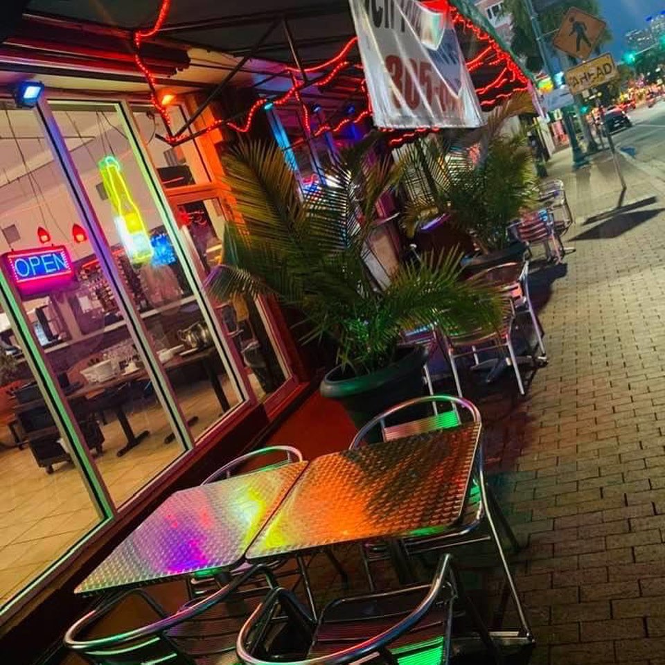El Cristo Restaurant 1543 SW 8th St, Miami