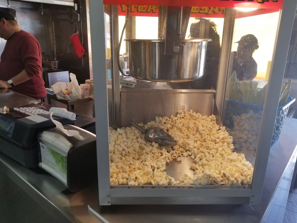 El Palacio de los Jugos 5721 W Flagler St, Miami