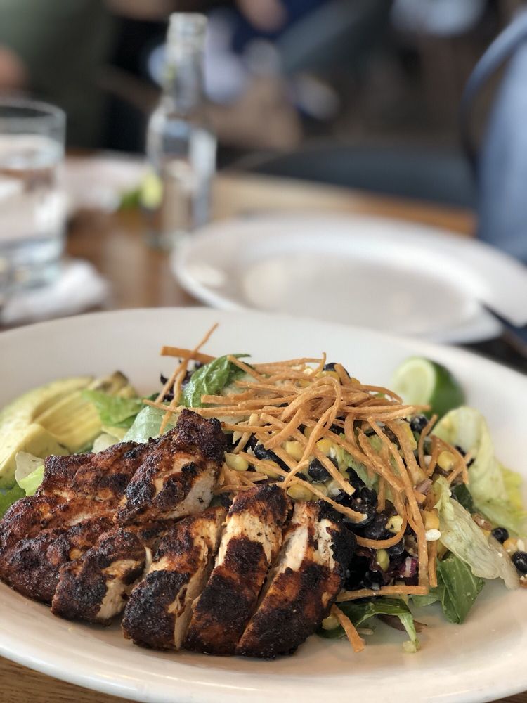 Earls Kitchen + Bar 7535 N Kendall Dr Unit 2510, Miami