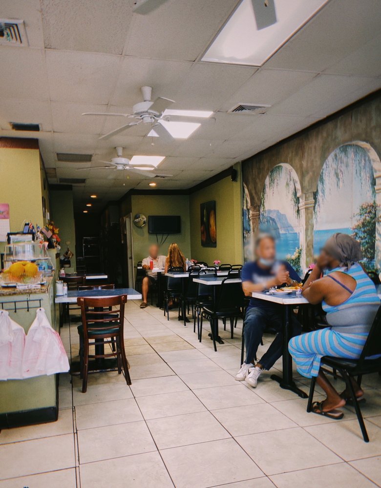 Plaza Diner 3118 S University Dr, Miramar