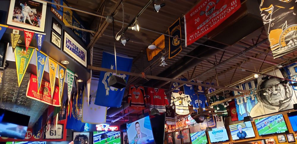 Foxboro Sports Tavern 4420 Thomasson Dr, Naples