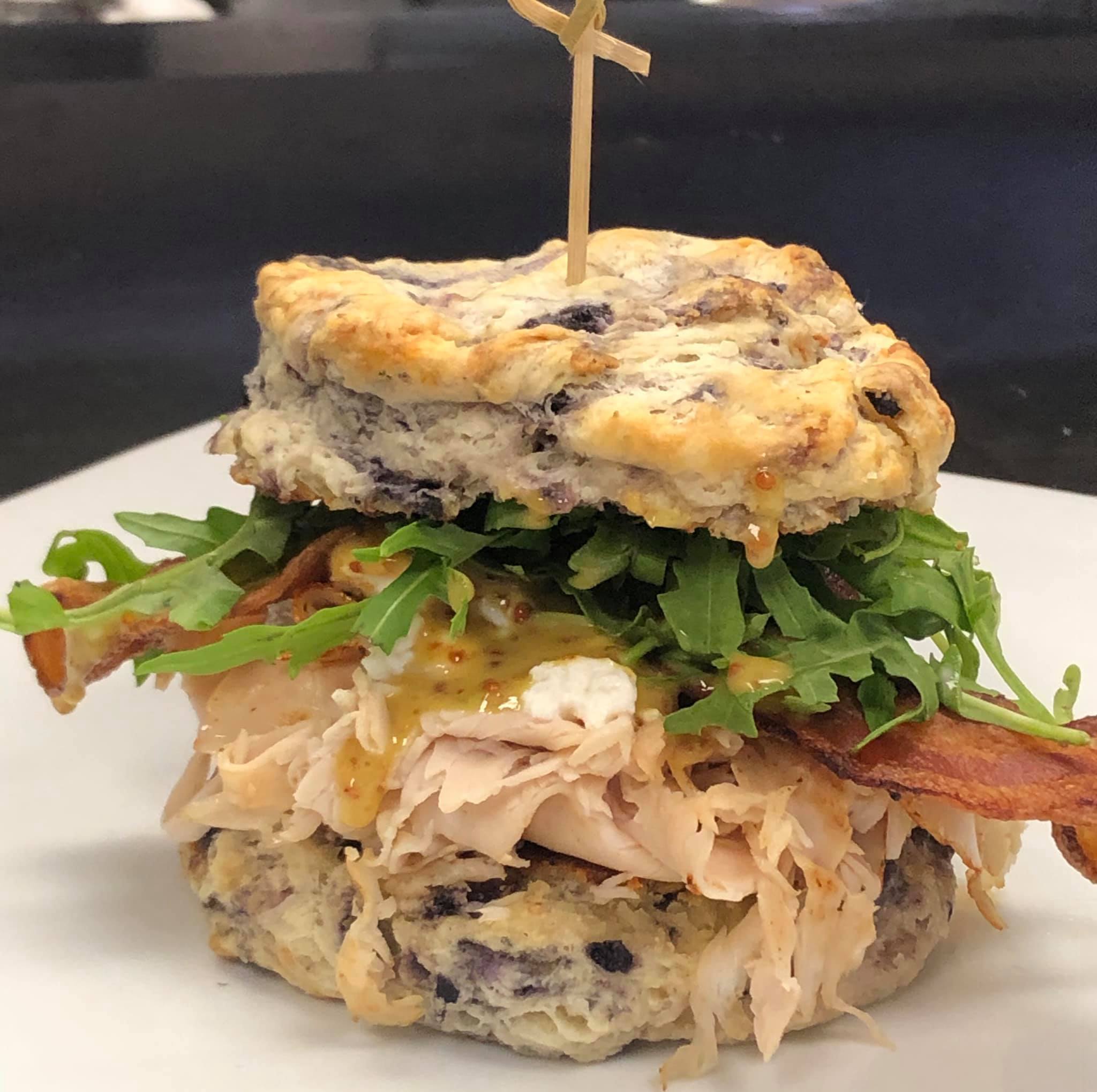 Meridian Cafe 3375 Pine Ridge Rd #106, Naples