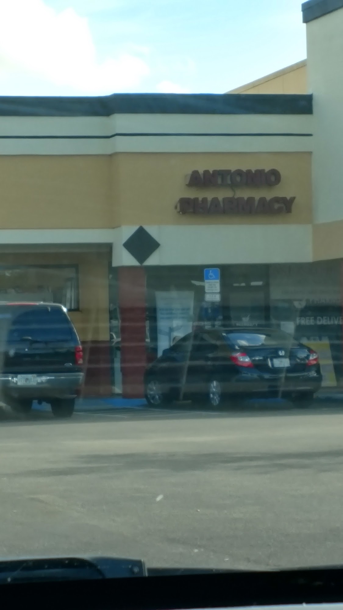 Antonio Pharmacy