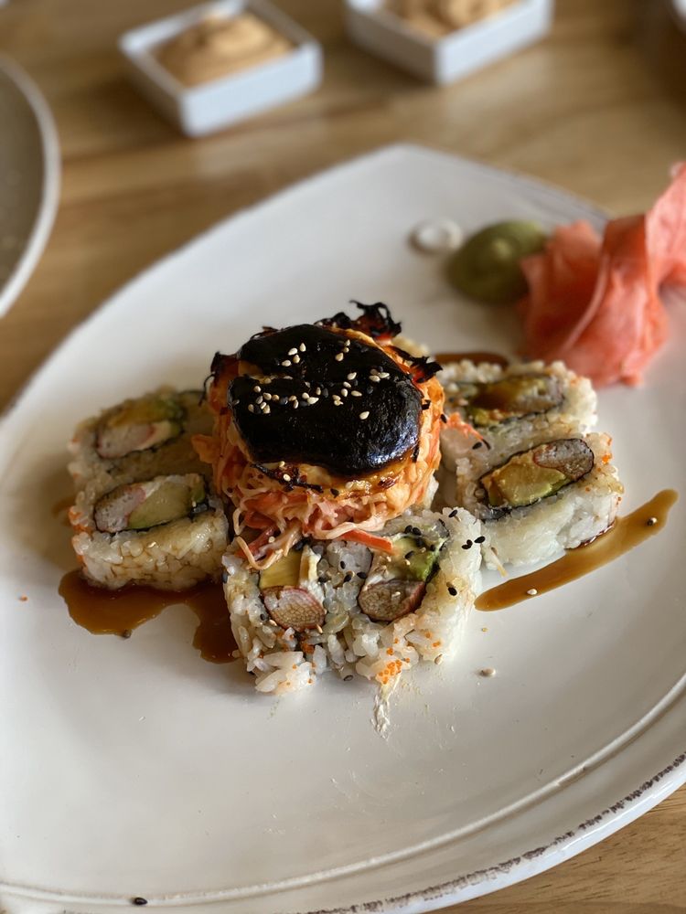 Sushi Sake 13551 Biscayne Blvd, North Miami
