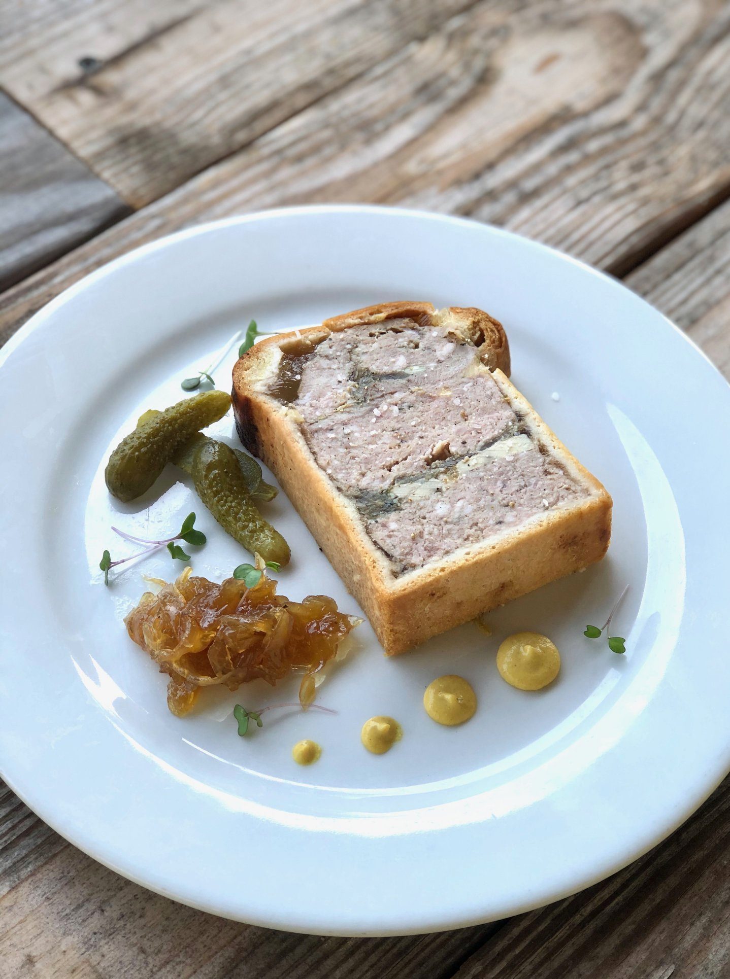 La Cuisine Restaurant 48 SW 1st Ave, Ocala