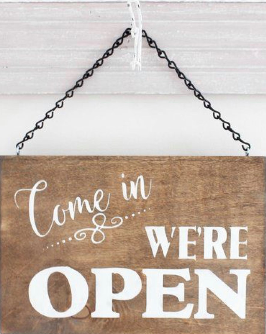 The Dugout Sports Bar & Grill 6833 SE Maricamp Rd, Ocala