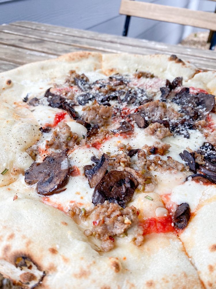 Pizza Bruno 3990 Curry Ford Rd, Orlando