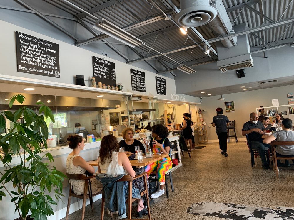 Café Linger 2912 Edgewater Dr, Orlando