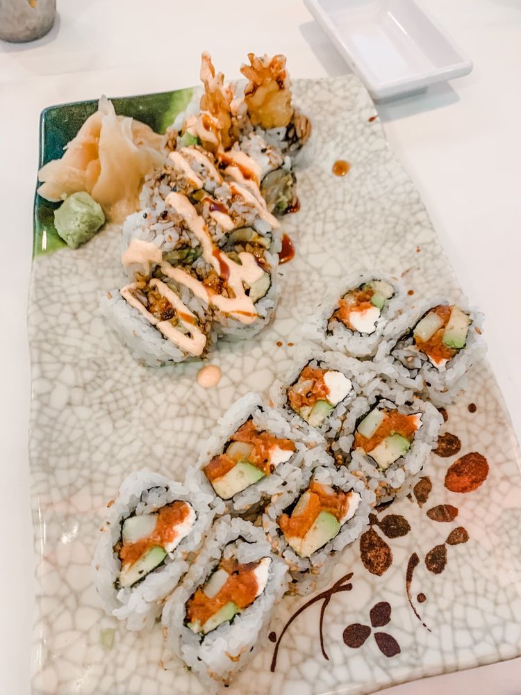 Oudom Thai & Sushi Orlando 100 S Eola Dr #105, Orlando
