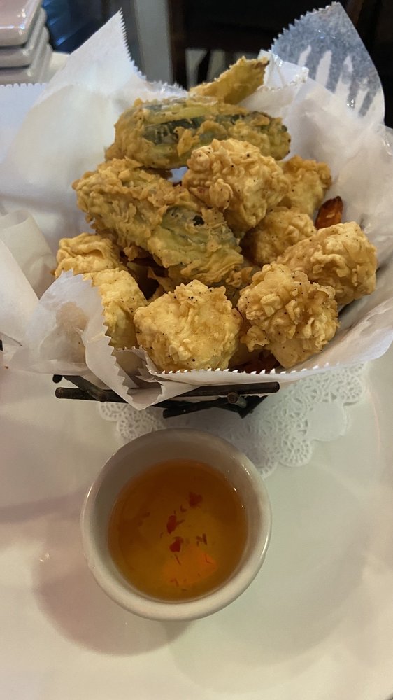 Oudom Thai & Sushi Orlando 100 S Eola Dr #105, Orlando