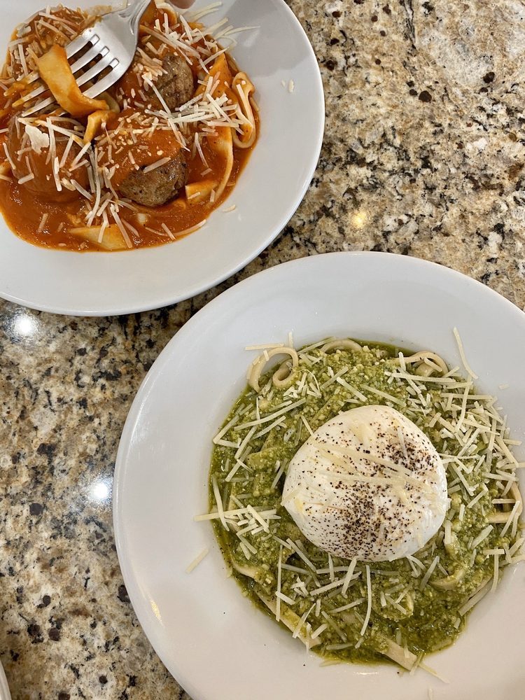 Trevi Pasta 2120 Edgewater Dr, Orlando