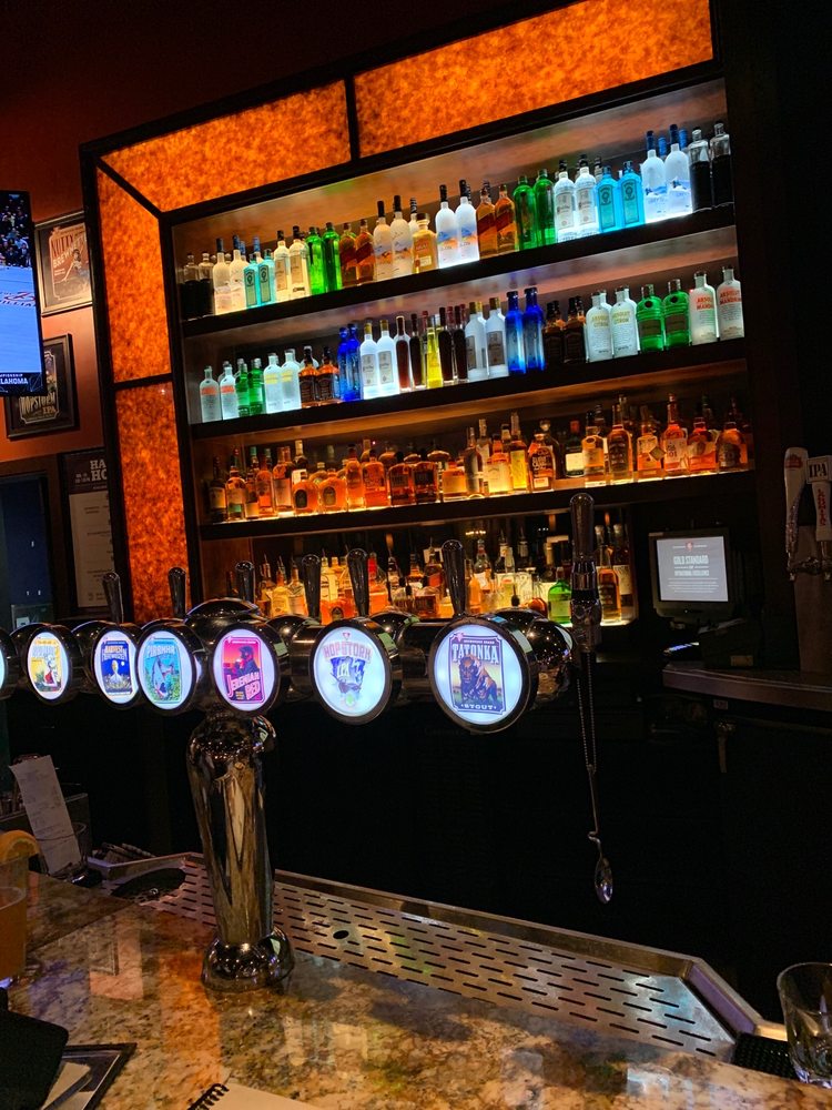 BJ's Restaurant & Brewhouse 12100 Pines Blvd Ste C-1, Pembroke Pines